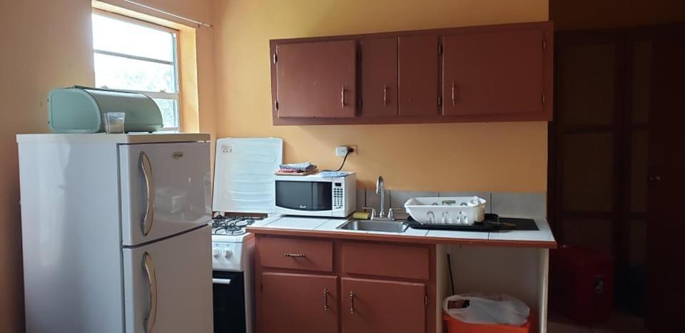 Lollipops Inn Боттом Экстерьер фото